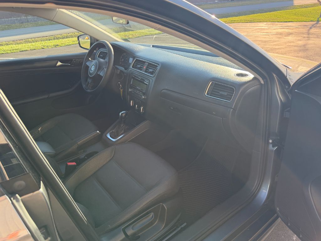 2011 Volkswagen Jetta SE - Photo 22